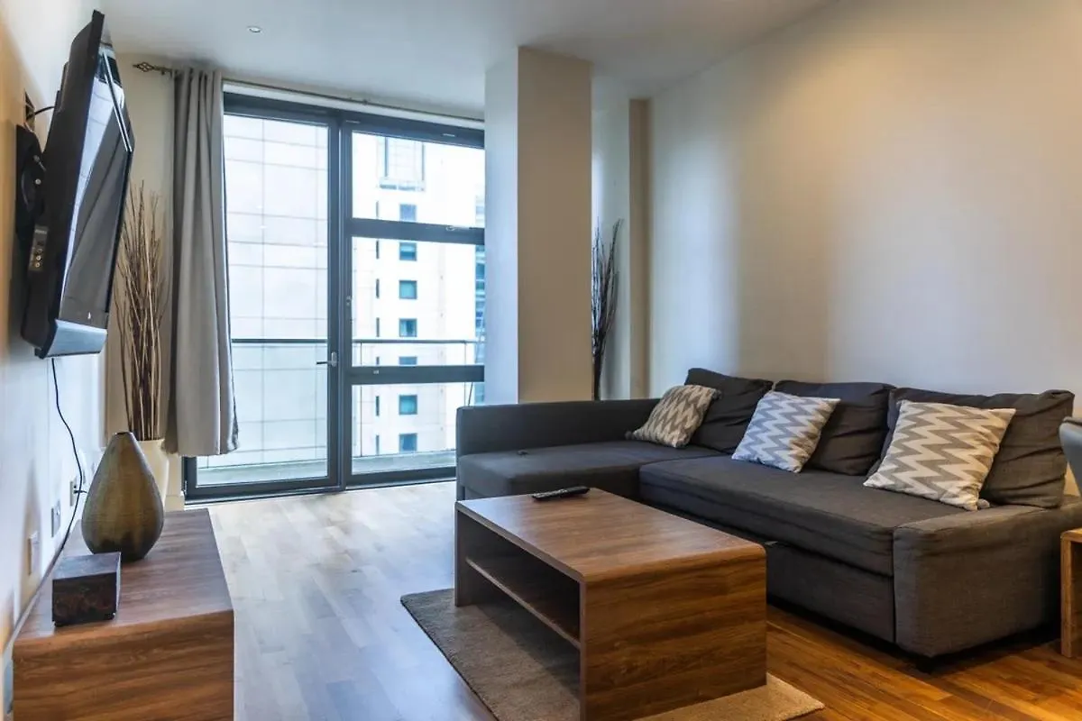 Londwell, Canary Wharf Boutique Balcony Apartment contacts